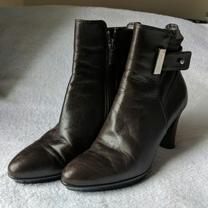 Aquatalia Leather Ankle Boots